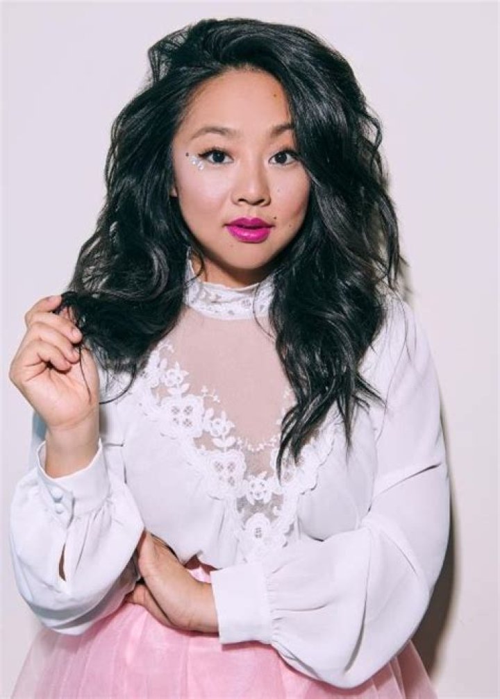 Stephanie Hsu Height, Weight, Net Worth, Age, Birthday, Wikipedia, Who, Nationality, Biography