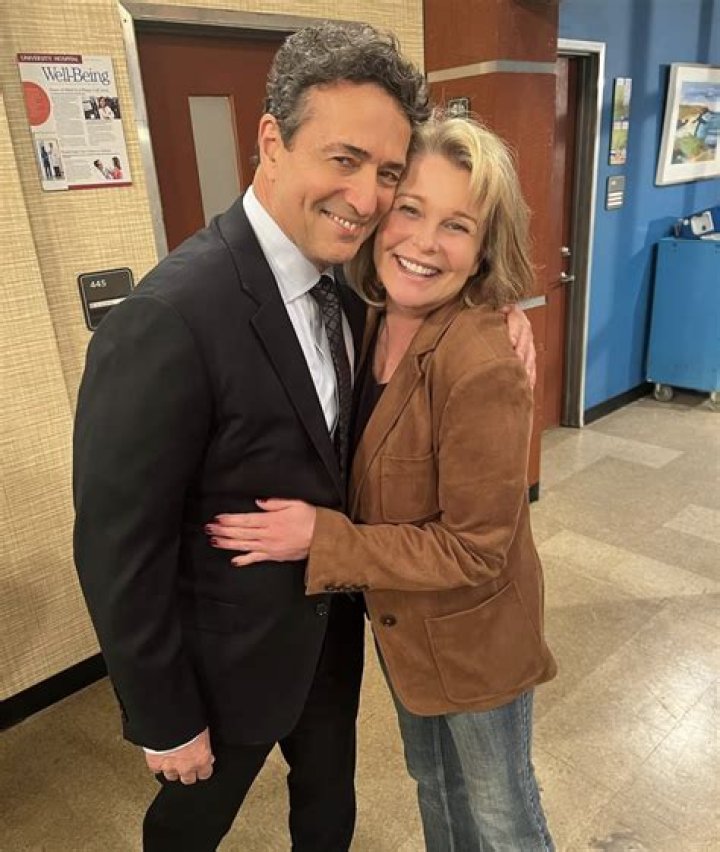 Stephen Schnetzer Net Worth