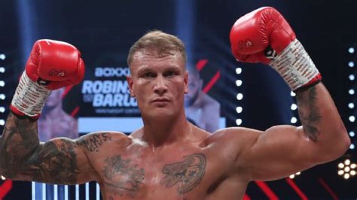 Steve Robinson (boxer)