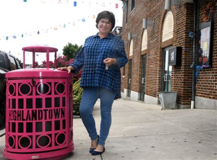 Susan Allenback Net Worth