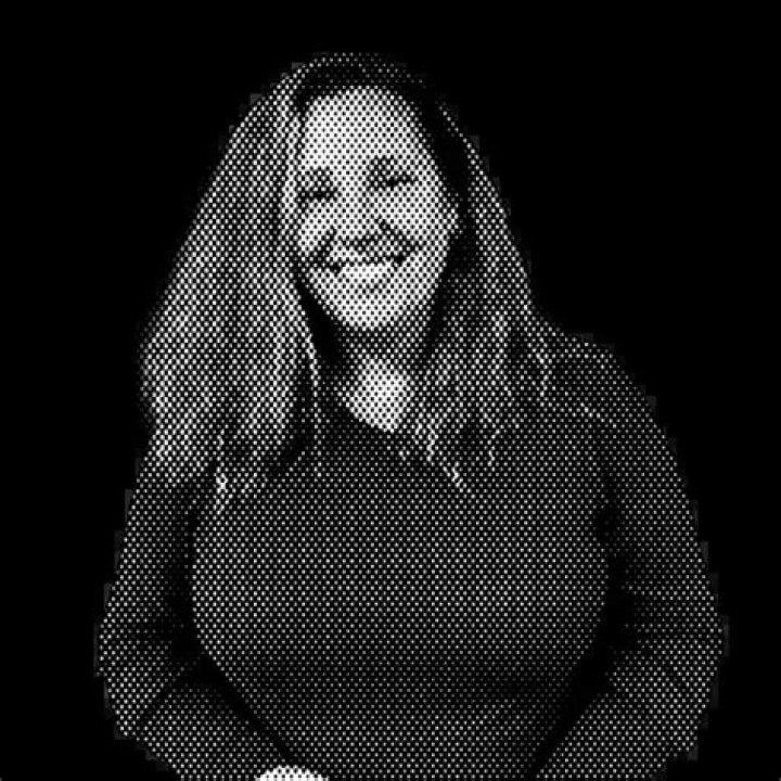 Suzanne Bass Net Worth