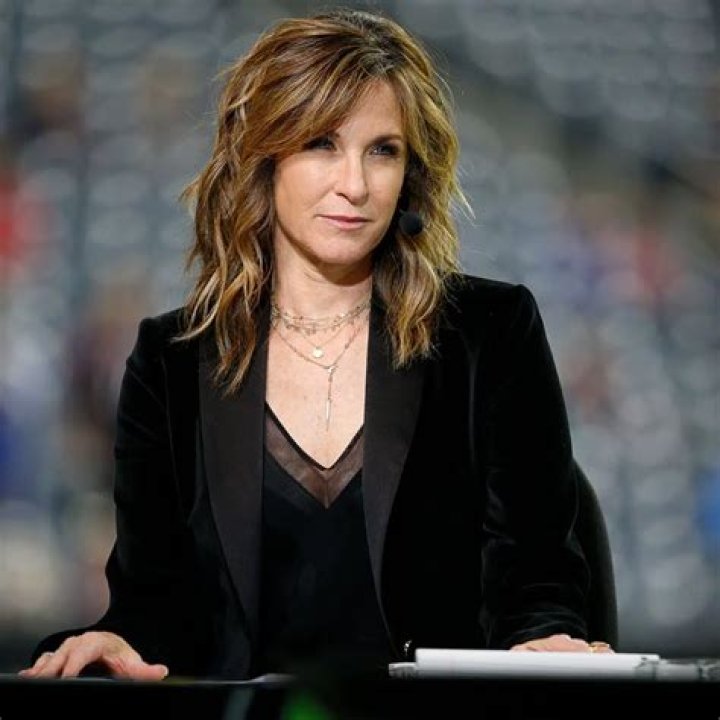Suzy Kolber Net Worth: Details About Draft, Husband, Salary, Interview - SarkariResult