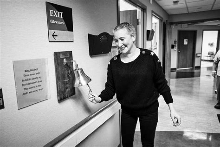 
The Home Edit’s Clea Shearer Celebrates Being Cancer Free: ‘I Haven’t Stopped Crying’ 