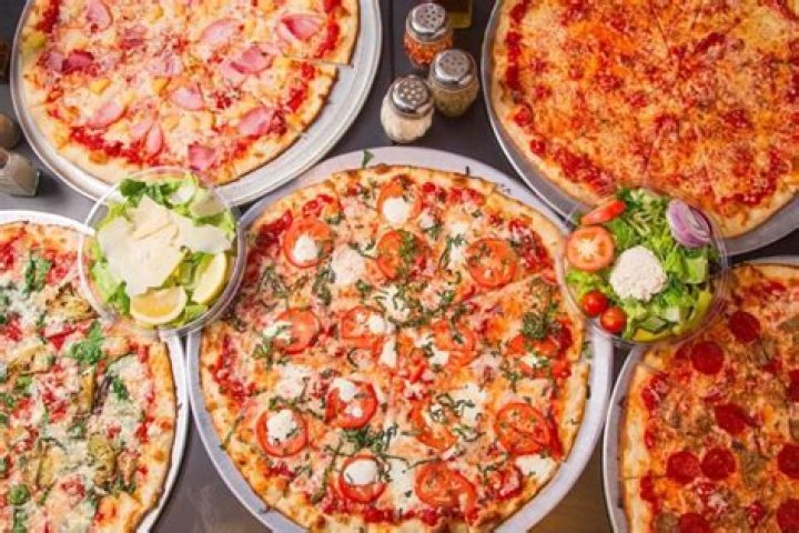 The Upper Crust Pizzeria Menu Prices - SarkariResult