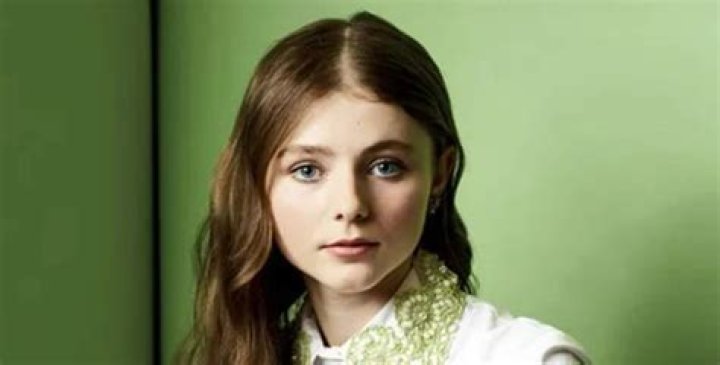 Thomasin McKenzie Height, Weight, Measurements, Bra Size, Shoe Size