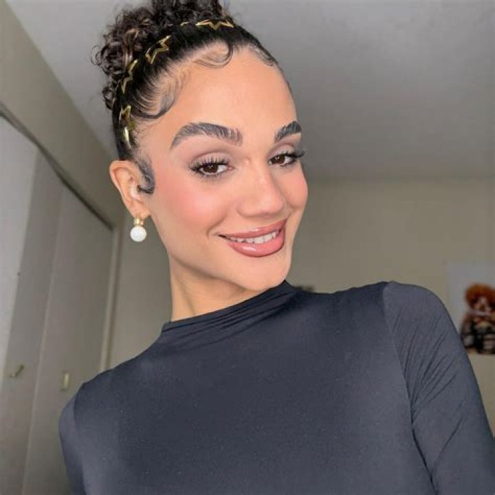 TikTok: Avani Reyes sex, Wiki, Age And Instagram Biography