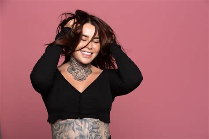 Tom Holmes Net Worth: Career, Home, Age, Income, All You Need to Know - SarkariResult