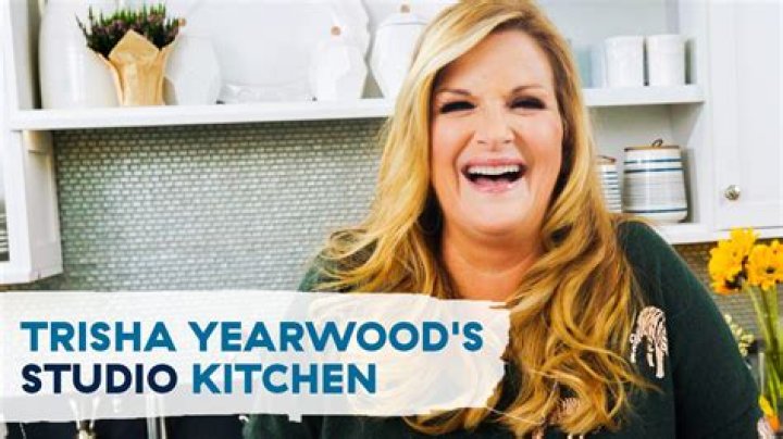 Trisha Yearwood’s net worth, fact, career, awards, biography & life story