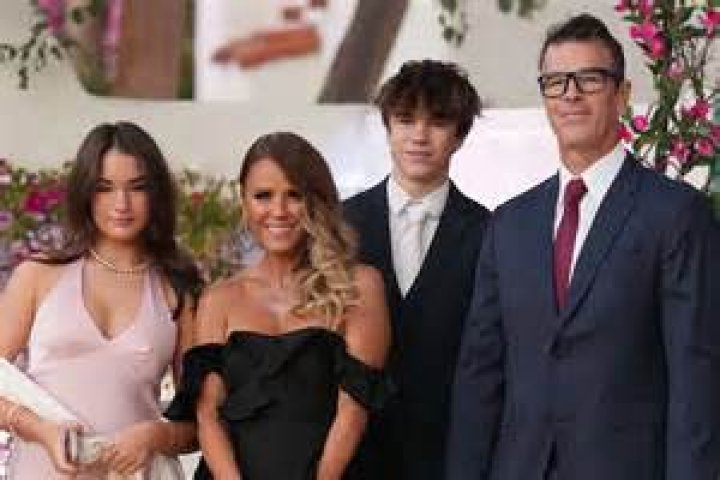 Trista Sutter’s net worth, fact, career, awards, biography & life story