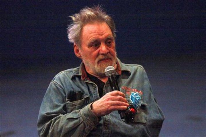 
‘Twin Peaks’ Actor Al Strobel Dead at 83: Cast Pays Tribute to the ‘Irreplaceable Star’ 
