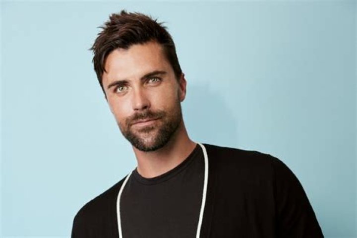 Tyler Stanaland's Wealth: Estimating Earnings of the 'Selling the OC' Realtor - SarkariResult