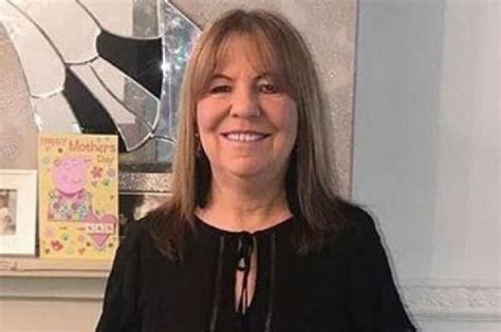 
UK grandmother mauled to death by pack of American bulldogs 