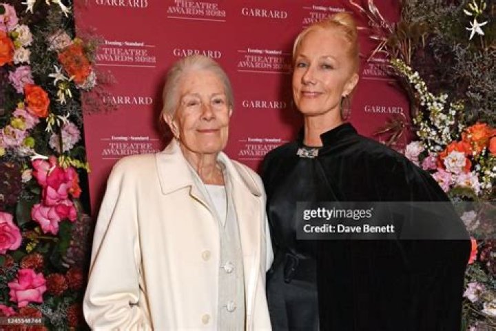 Vanessa Redgrave Height: How tall is Vanessa Redgrave?