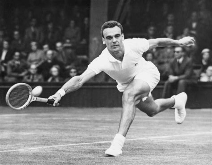 Vic Seixas Net Worth