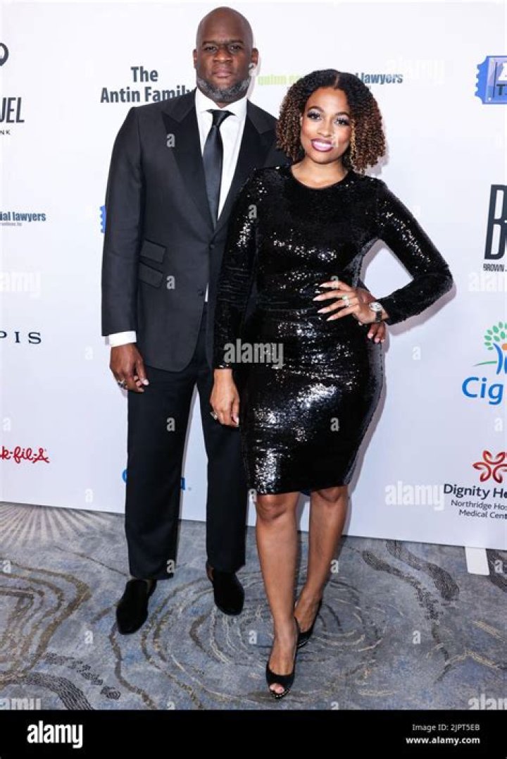 Vincent Young Sr and Felicia Young - Vince Young's Parents - SarkariResult