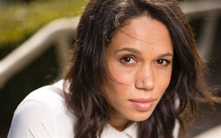 
Vinette Robinson Height, Weight, Net Worth, Age, Birthday, Wikipedia, Who, Nationality, Biography 