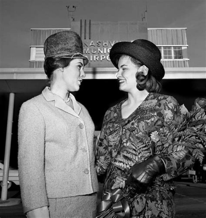 Vonda Kay Van Dyke Net Worth