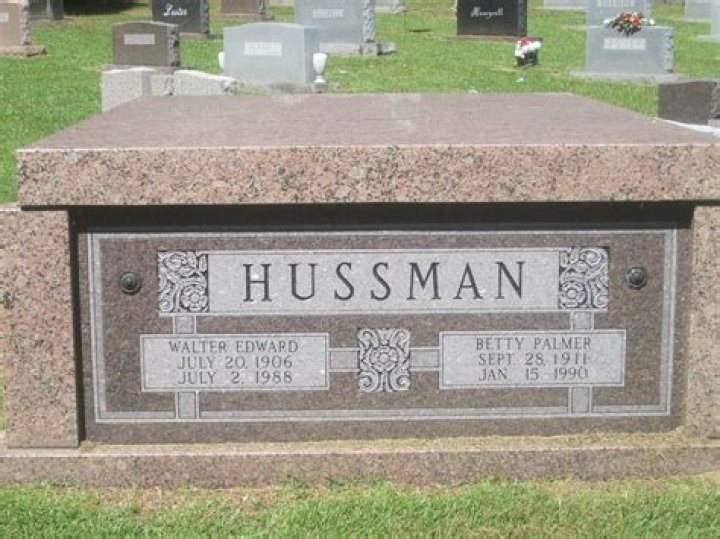 Walter E. Hussman Sr.