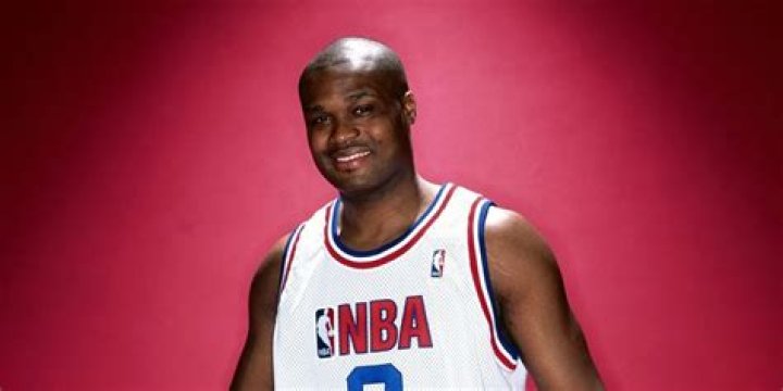 
What is Antoine Walker doing today? Net Worth, Family, Wiki 