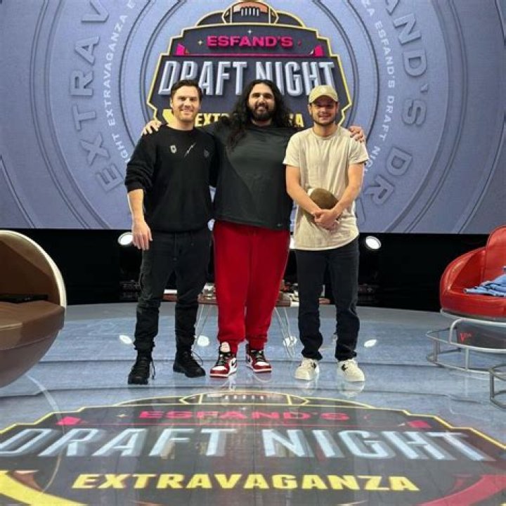 What Is The Real Name Of Esfand? Meet The Streamer On Instagram