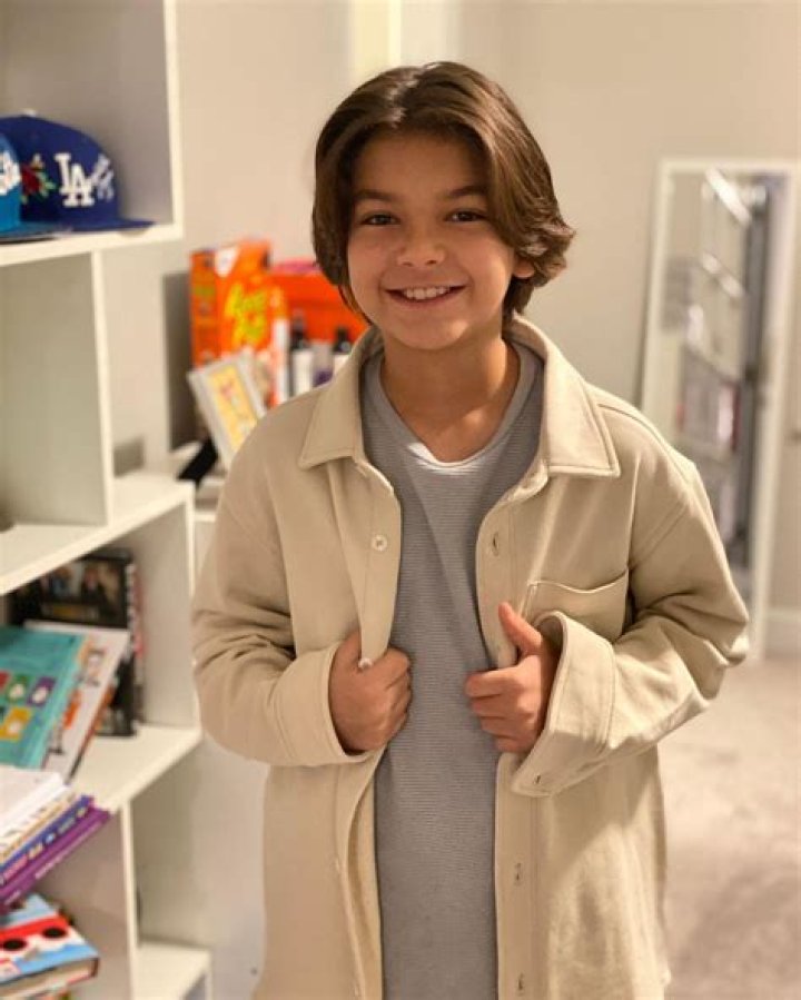 Where did jake t austin go to school