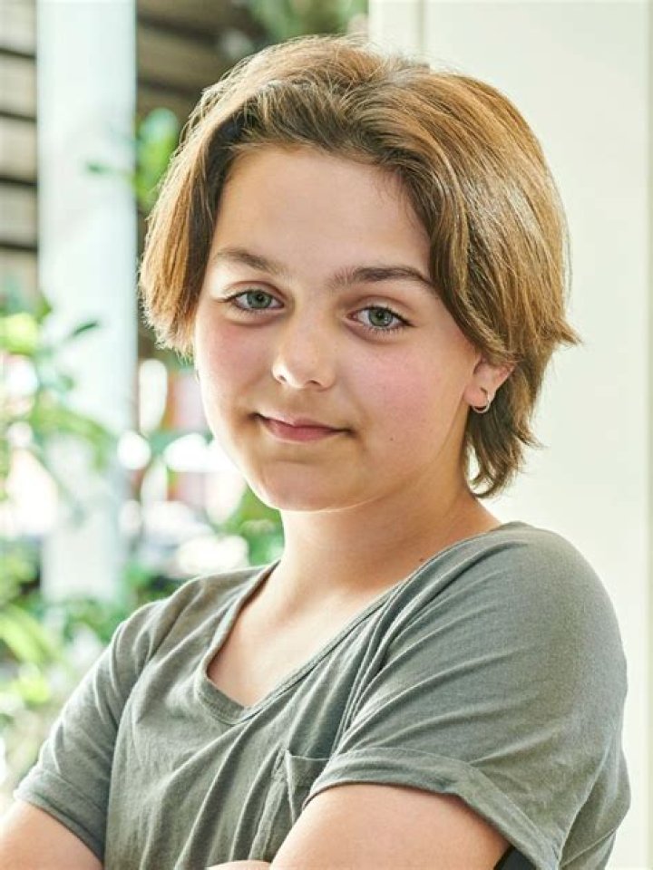 
Who Are Asmara Feik Parents? Surviving Summer Actress – Wikipedia Bio And Ethnicity 