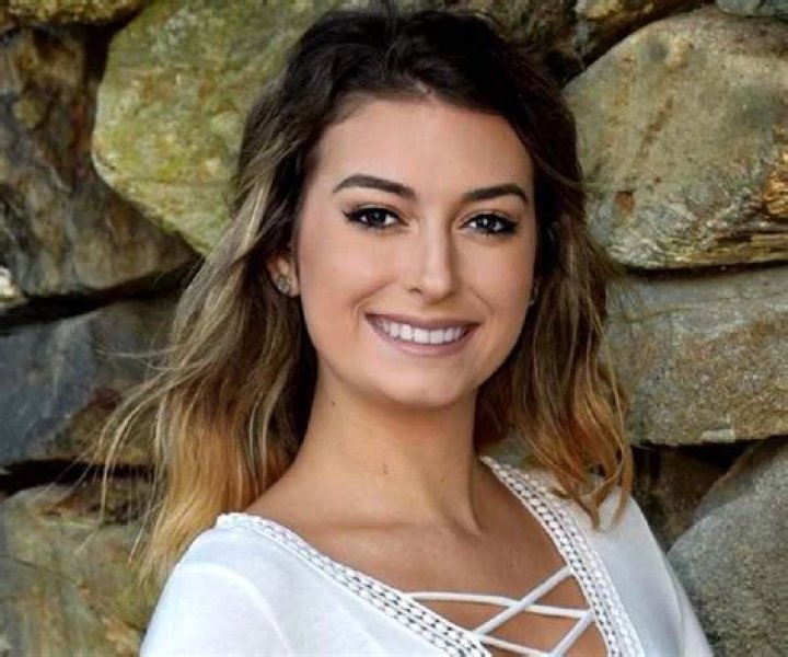 Who Are Brianna Chickenfry Sisters Brooke, Justine, And Valerie? Age And Wikipedia