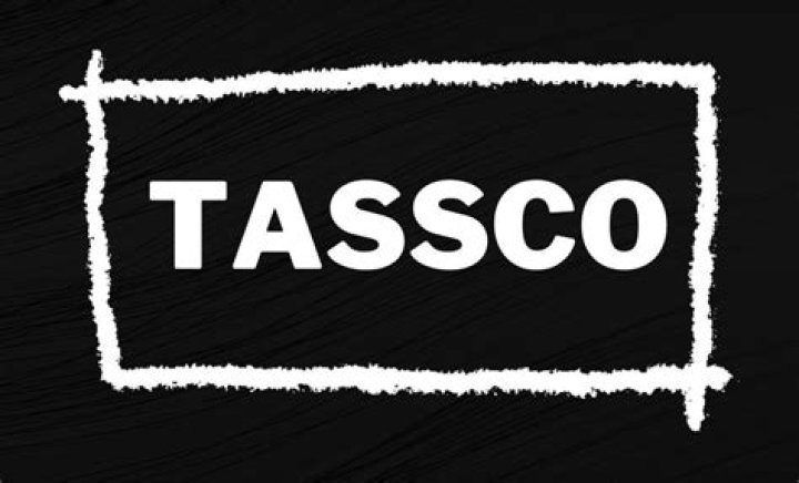 
Who Are Chef Coby Farrow Wife And Daughter? Big Restaurant Bet Contestant – Family & Net Worth Explored 