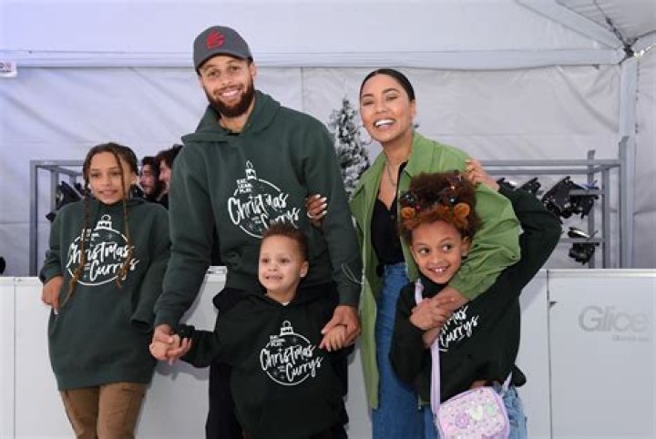 Who Are Jayda Curry Parents Gary And Robin? Siblings And Family Ethnicity