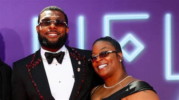 Who Are Kayvon Thibodeaux Parents Angelo Thibodeaux And Shawnta Loice? His Age Siblings And Family