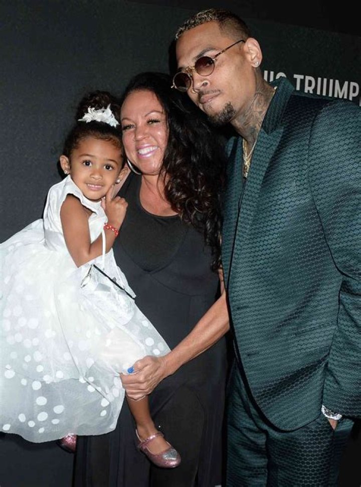 Who are Quincy Browns Parents? Quincy Brown Biography, Parents Name, Nationality and More