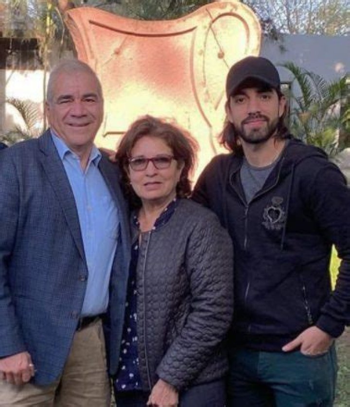 Who are Rodolfo Pizarro Parents? Meet Rodolfo Pizarro Ponce and Laura Thomas De Pizarro - News