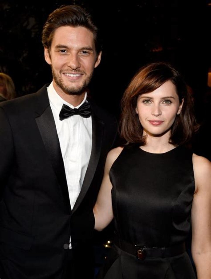 Who is Ben Barnes dating?Ben Barnes wiki.Ben Barnes girlfriend,wife,networth