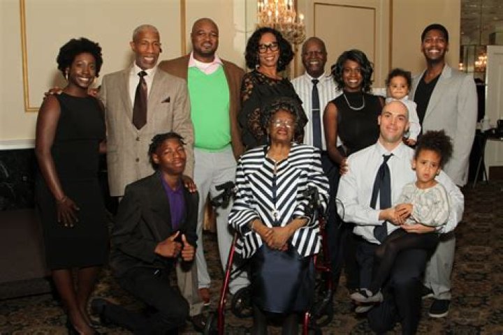 
Who Is Claudette Bradshaw Husband Douglas Bradshaw? His Wife, The Former MP Dies From Lung Cancer 