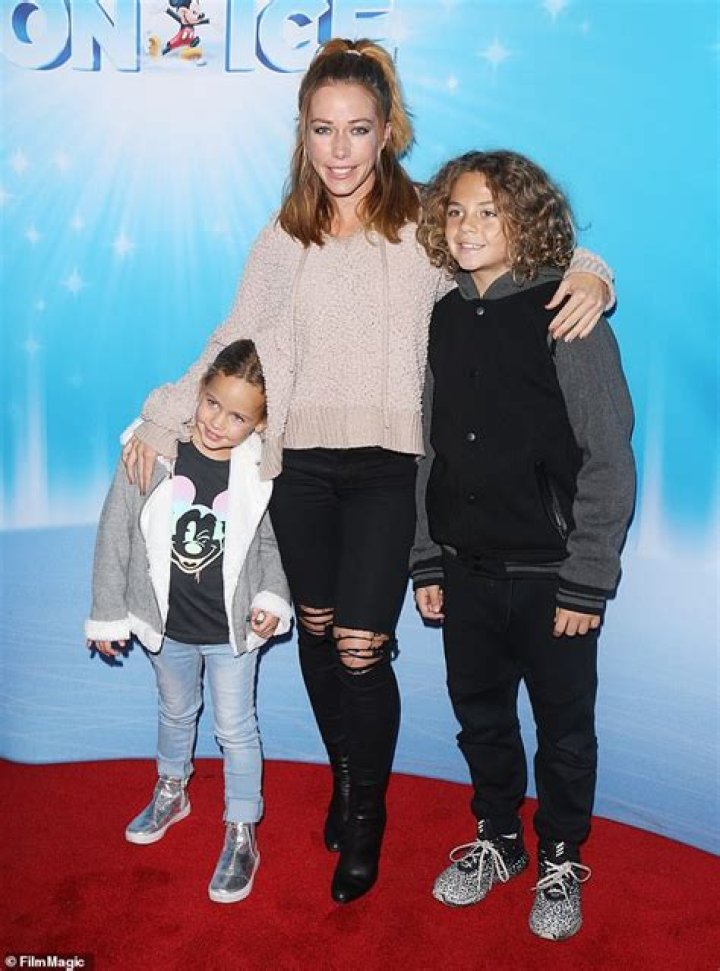 Who Is Colin Wilkinson? Everything To Know About Kendra Wilkinson’s Brother