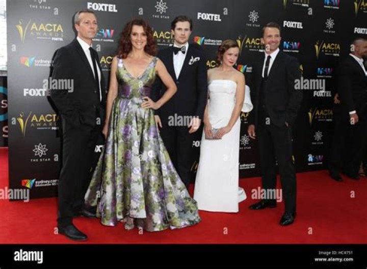 Who Is Craig Hall? Sara Wiseman Husband, Kids, And Family