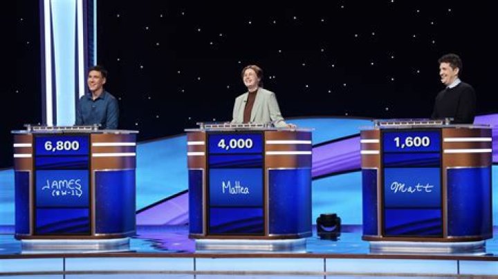 
Who Is Danielle Maurer On jeopardy? Here Is What We Know Marketing Manager Beats Mattea Roach On Jeopardy 