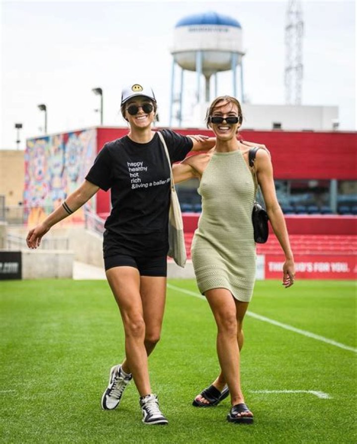 Who Is Emily Sonnett Partner Or Boyfriend? Is She Gay?