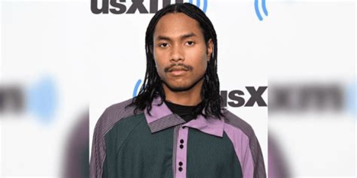 
Who Is Guitarist and Singer Steve Lacy’s Girlfriend? 