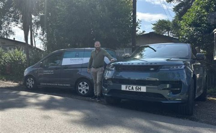 Who Is Is Felix Cash? Is He A Traveller? Explained