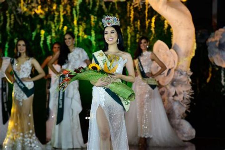 Who is Janelle Lazo Tee? Wiki, Bio, Age, Boyfriend, Parents, Family, Height, Instagram, Net Worth and Miss Philippines Earth 2019
