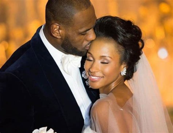 
Who Is Jay Schottenstein? Wedding Photos As Lebron James Crashes 
