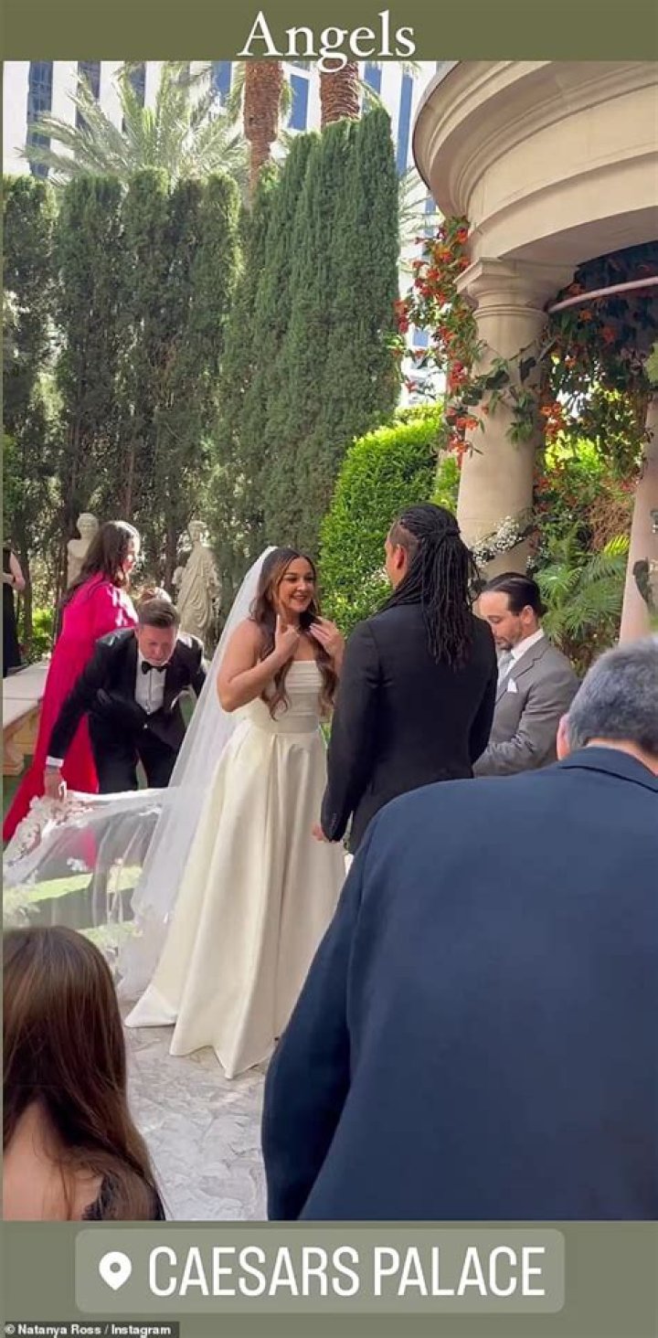 
Who is Justin De Vera? Age and all about Alisan Porter’s husband as Curly Sue stat gets married 