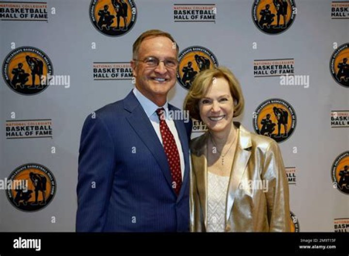 Who is Lon Kruger Wife Barbara Mile?