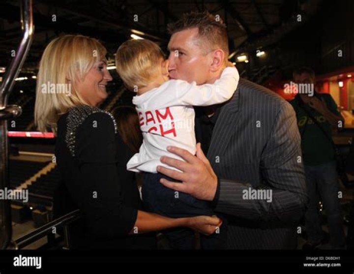 Who Is Marta Zielinska? Everything On Mariusz Wach Boxing Wife – Age And Net Worth