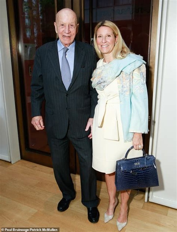 Who Is Sonja Steen From Elves? Wikipedia Details And More