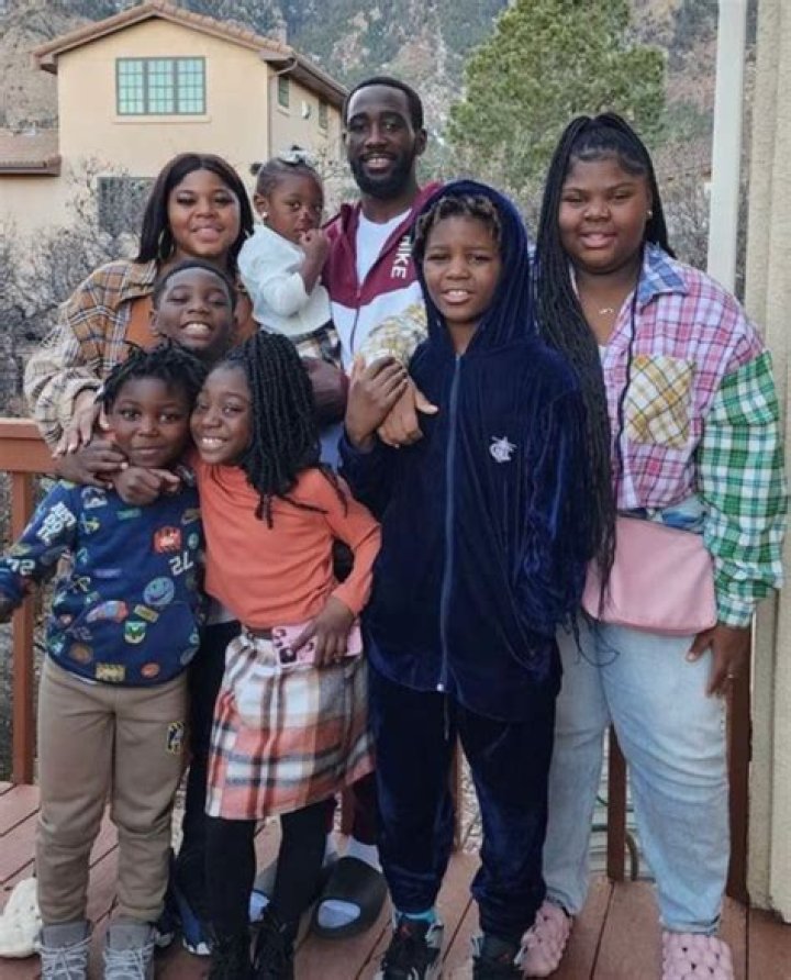 Who Is Terence Crawford Wife Alindra Person? Age Difference, Children & Instagram