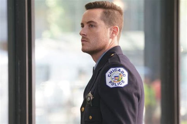 
Who Plays Roy In Chicago Pd? How Old is Roy Chicago Pd? 