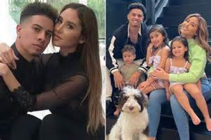 
Why did Catherine Mcbroom and Austin Mcbroom Divorce? Who is Catherine Mcbroom? Who is Austin Mcbroom? 