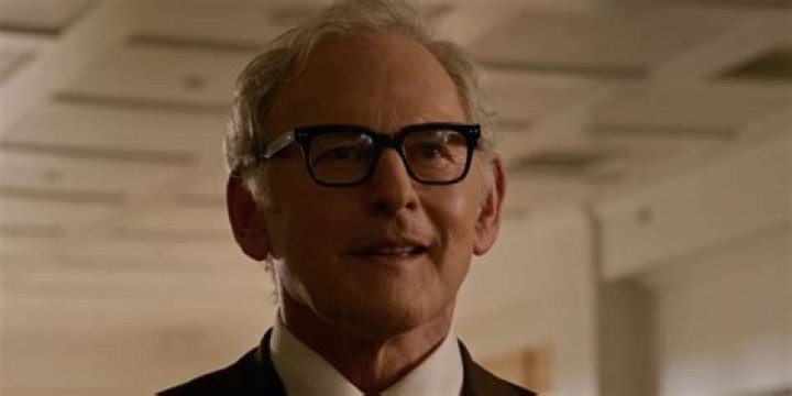 Why is Victor Garber leaving the show “legends of tomorrow”? Who Will Fill his position as Dr. martin Stein